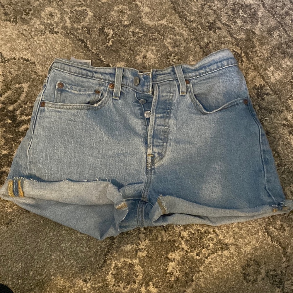 Levi’s 501 skinny cut jeans